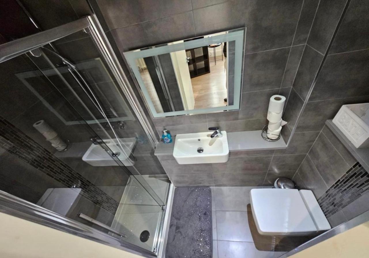 Luxury Double Room With Private Bathroom Edinburgh Dış mekan fotoğraf